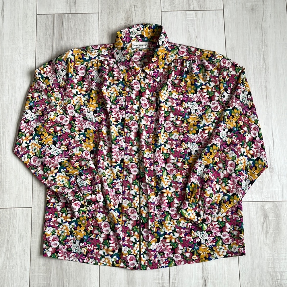 Vintage impressions of California floral button down top. Size M/L